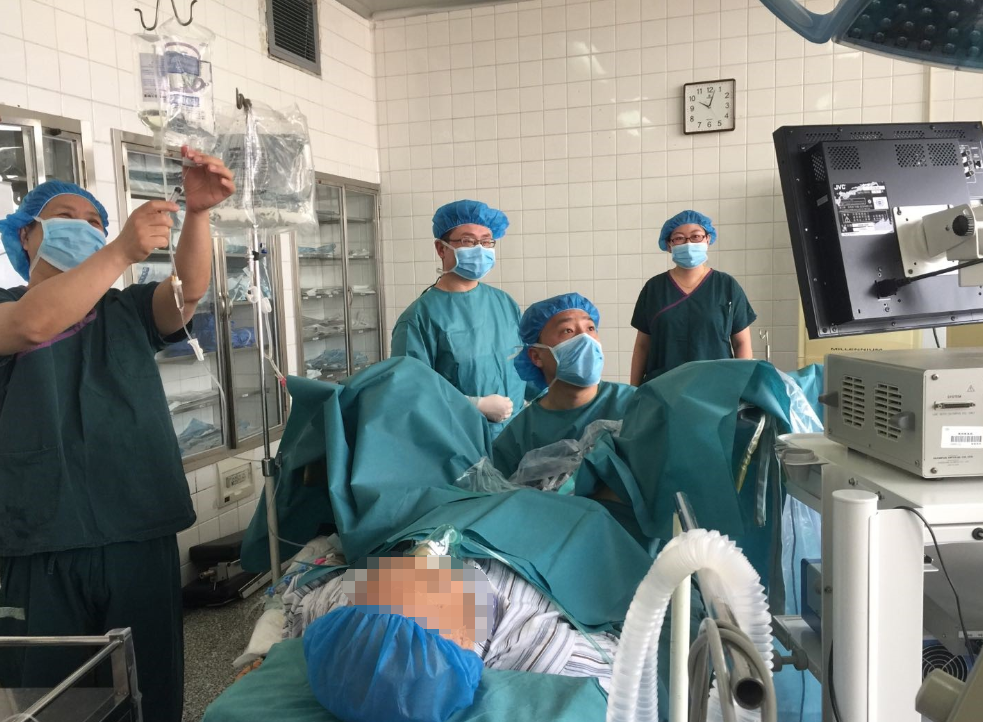 泌尿外科成功完成1例高危高龄患者前列腺激光手术