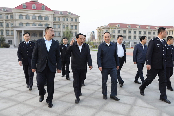 董家禄副市长到河西监狱调研检查