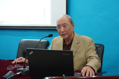 武连仲教授作讲座