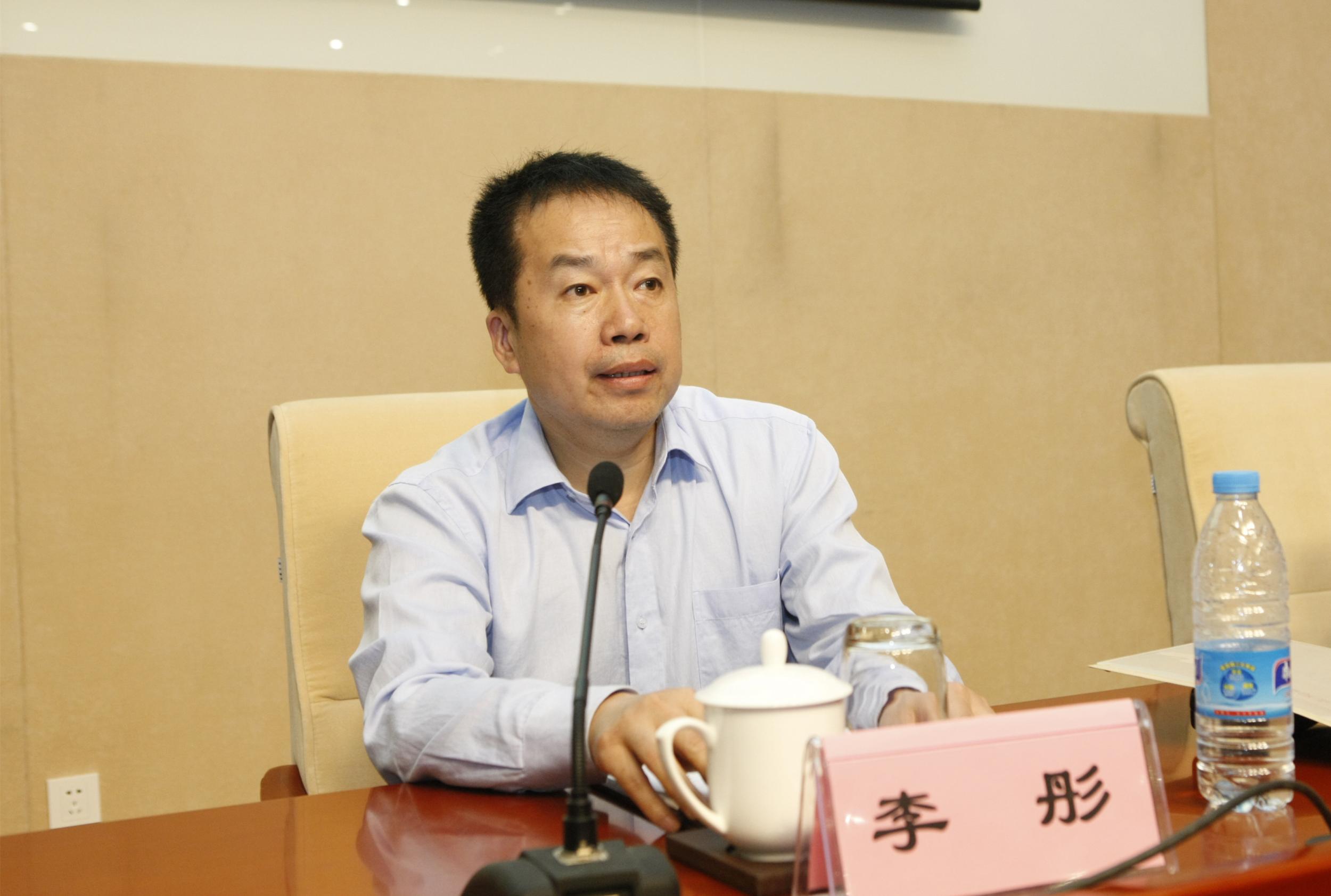 第十届理事会理事长李彤教授感谢天津市社团局及天津市科协领导的支持