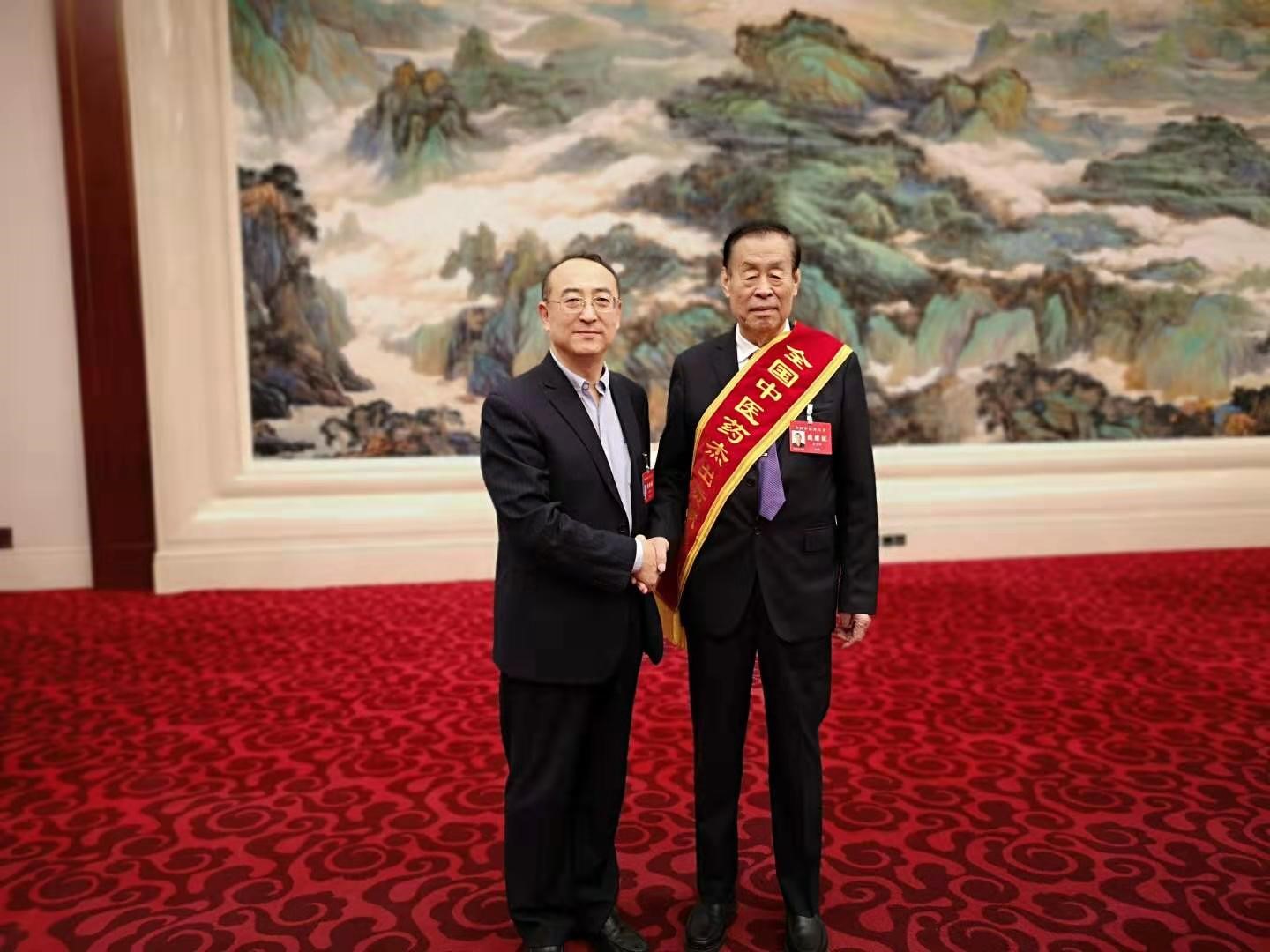 全国中医药大会召开 我院石学敏院士,张伯礼院士获全国中医药杰出贡献